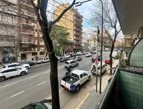 Departamento 2 Y 1/2 Ambientes, Avda Directorio, Dueño Vende