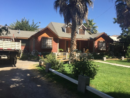 Amplia Parcela Con Casona, Sala Para Eventos , Noviciado