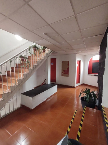 Imagen 3 de 14 de Piso En Renta Ideal Para Oficinas, Consultorios O Escuela °
