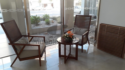 Imagen 5 de 28 de Venta 2 Amb En Edificio