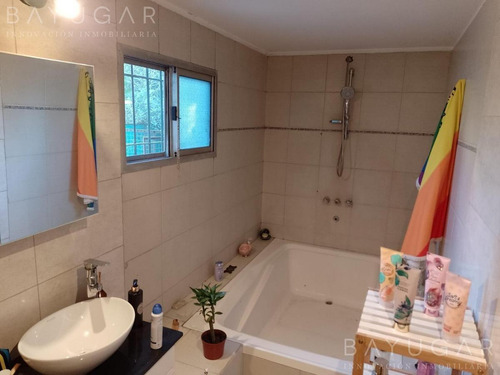Casa En Venta En Barrio Robles Del Monarca - Pilar