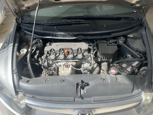Honda Civic 1.8 Lxs Flex Aut. 4p