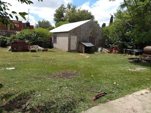 Imagen 10 de 12 de Amplio Propiedad En Esquina De Mas De 700 M2 Con Casa Y Deposito