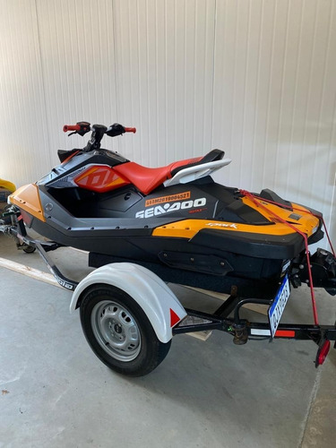 Jet Spark Trixx 2019 (110hp) + Carreta Angola + Acessórios