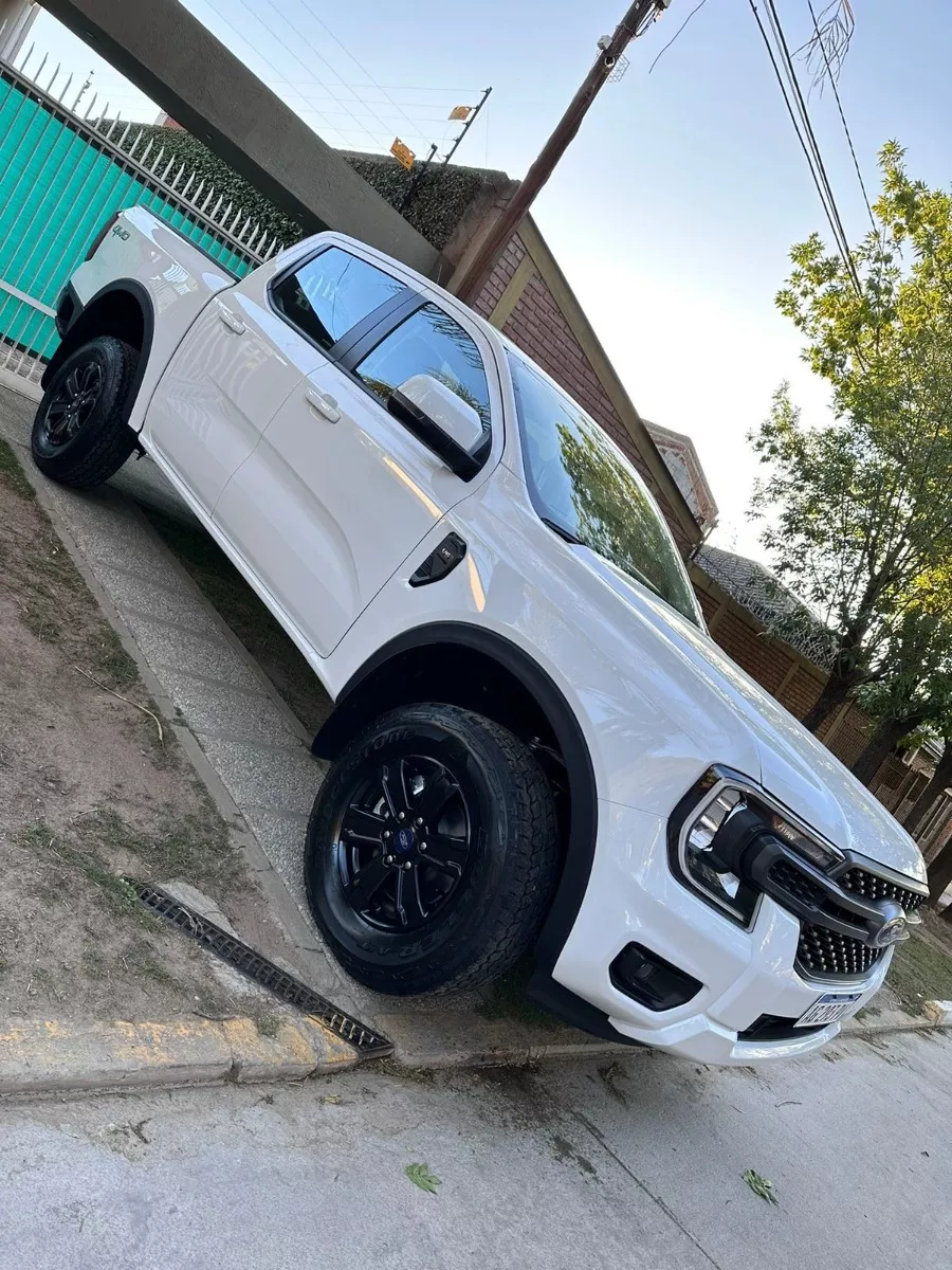 Ford Ranger 3.0L V6 TURBO XLS 4WD 10AT, 4X4 AUTOMATICA