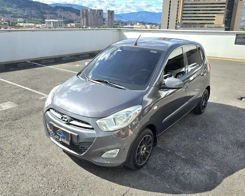 Hyundai i10 1.1 AT