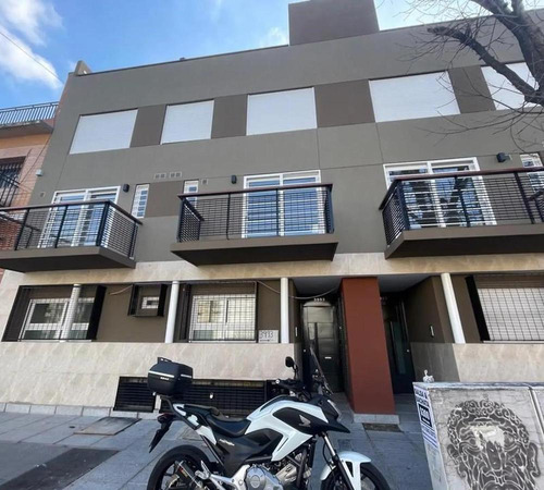 Ph En Triplex Con Terraza Propia En Venta