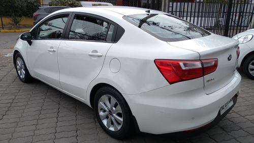 Kia Rio 4 Ex 1.4 At 2016