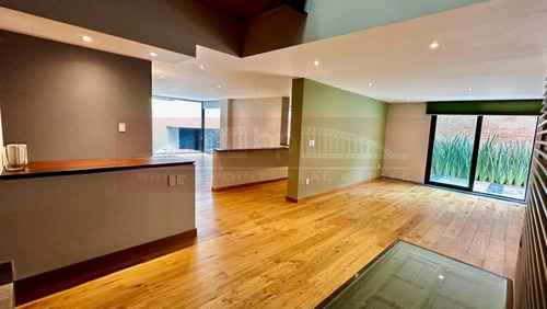 Casa En Venta En Av. Explanada, Lomas De Chapultepec, Miguel Hidalgo, Cdmx.