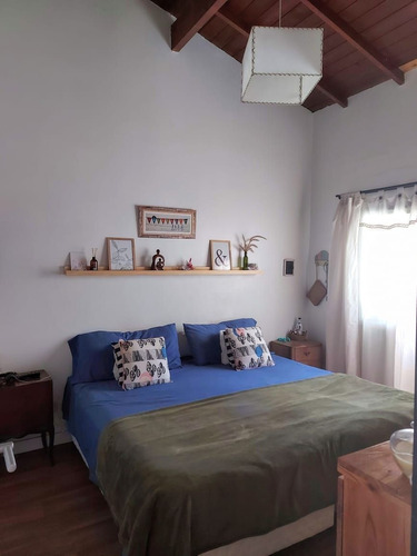 Imagen 10 de 16 de Venta De Chalet En Barrio Aeronautico- Ituzaingo Norte