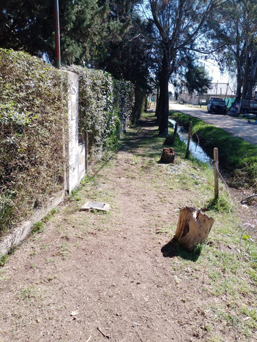 Hermosa Casa Quinta En Venta En San Vicente Con Gran Parque Y Pileta.