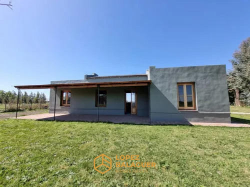 Casa De Campo A Estrenar Sobre Lote De 3800 M2 - Saladillo - Zona Mini Zoo