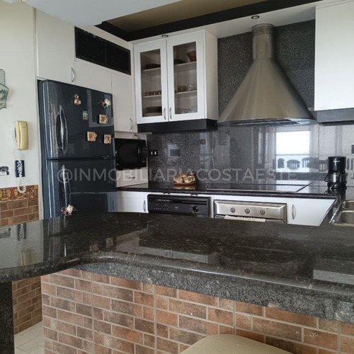 Imagen 6 de 12 de Venta Apartamento En Playa Grande Ref 1546