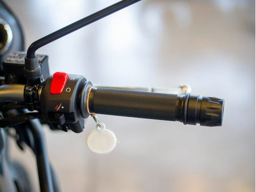Imagen 9 de 25 de Royal Enfield Himalayan Granite Black