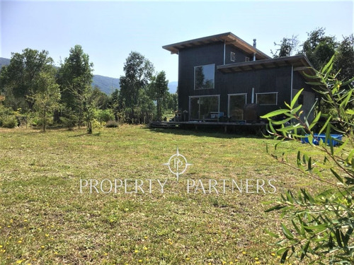 Excelente Casa En Pucón, Con Vistas Al Volcán Villarrica Y C