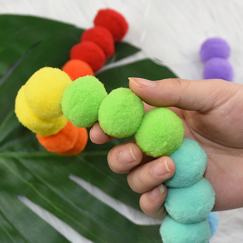 Imagen 3 de 9 de Guirnalda Bolas Pompones De Fieltro Bolitas Decorativas