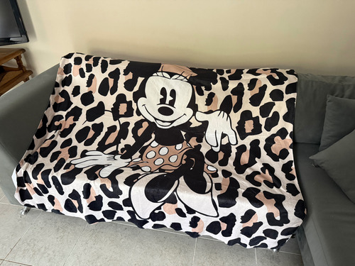 Manta Animada Polar Soft Personajes Calidad Abrigo Marrón Minnie Print