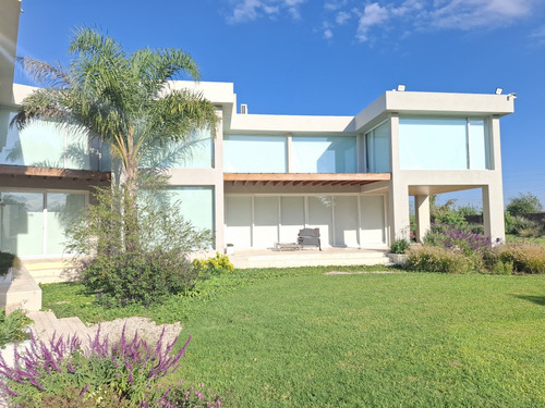 Casa . Venta. Buenos Aires Golf . Bella Vista.