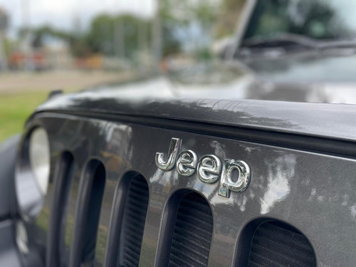 Jeep Wrangler 3.6 Sport
