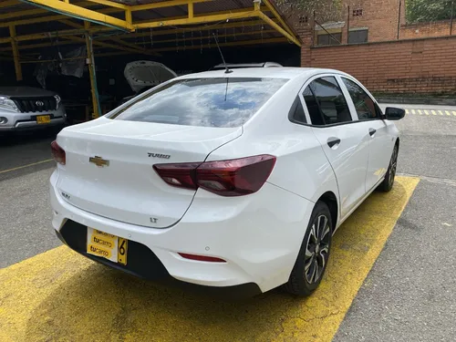 Chevrolet Onix 1.0 Lt