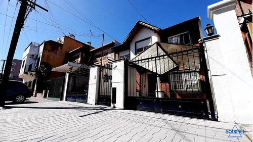 Duplex Al Frente Con Patio Y Parrilla. Santos Lugares