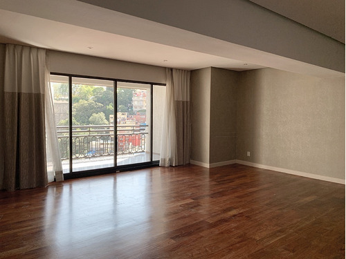 Bosques De Las Lomas Venta Impecable Remodelado!