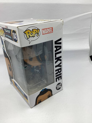 Funko Pop Valkyrie #1042- Thor Love And Thunder (Usado)