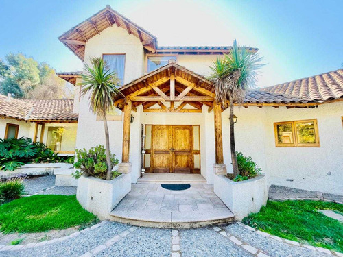 Deslumbrante Casa En Consolidado Condominio (95941)