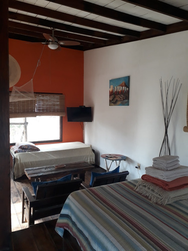 En Alquiler Temporada! Cabaña Cambalache, Casa De Madera, Monoambiente. A 350mts. De La Playa, Zona La Viuda, Para 2 O 3 Adultos, Punta Del Diablo, Rocha, Uruguay.