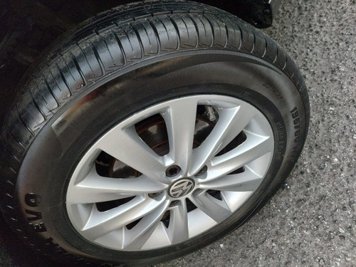 Imagen 21 de 25 de Volkswagen Fox 2013 1.6 Highline