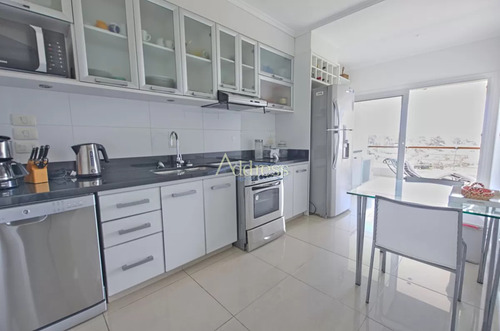 Penthouse En Alquiler Veramansa