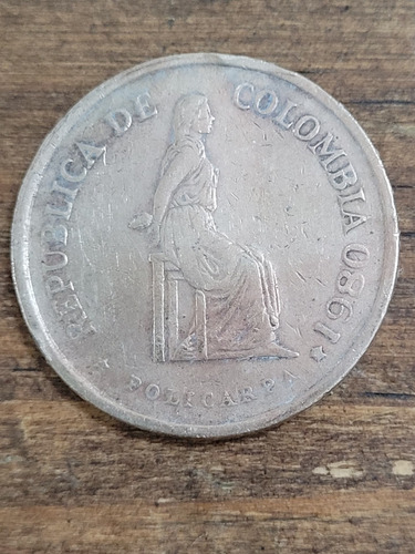 Lote 2 Moedas Colômbia 5 Pesos,1970, E 20 Centavos,1980 (Usado)