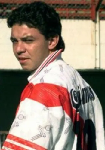 Camiseta River adidas 1997 Tricampeón Gallardo Utilería L (Usado)