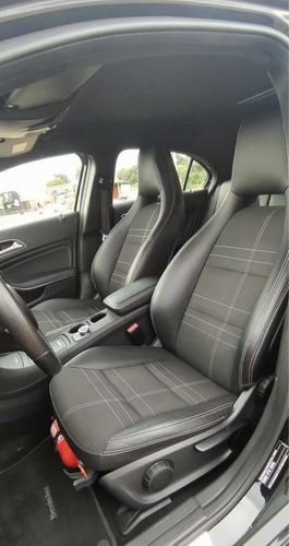 Imagem 10 de 14 de Mercedes-benz Classe A 2015 1.6 Urban Turbo 5p