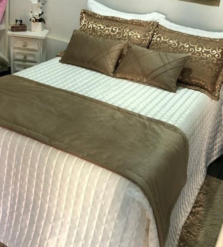 Imagem 2 de 3 de Cobre Leito Colcha Casal Queen Marfim E Suede De Veludo