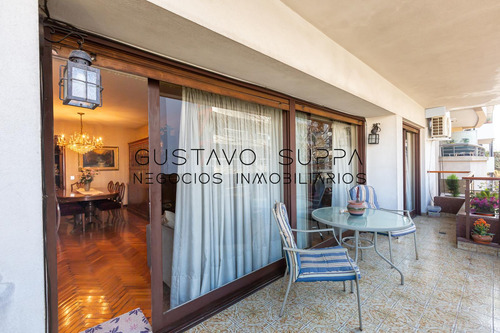 Hermoso Piso De 4 Ambientes Con Dependencia, Escritorio, Baulera Y Cochera
