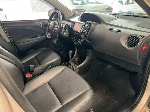 Toyota Etios XLS 1.5 Flex 5p Aut.
