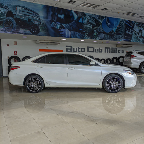 Imagen 4 de 13 de Toyota Camry Se