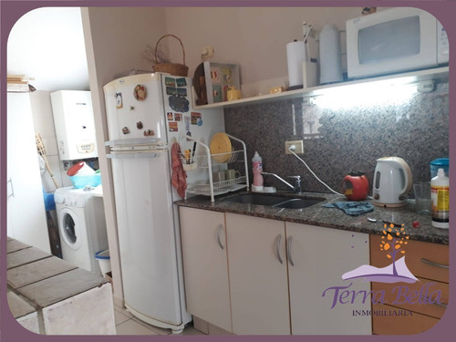 Imagen 18 de 27 de Cabaña Para 4 Con Costa Sobre El Lago, Pileta Climatizada, Quincho!!