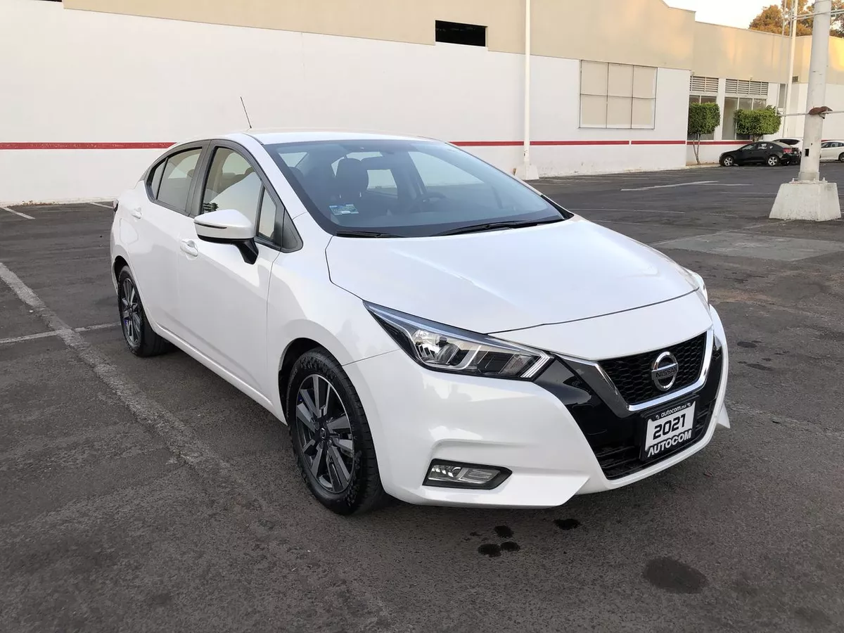 Nissan Versa ADVANCE CVT 21