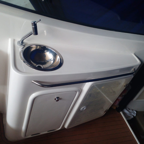 Imagem 11 de 16 de Cigarette 360 - 2014 - 2x Volvo D3 220 Hp - Ñ Excalibur