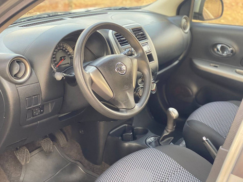 Imagem 3 de 9 de Nissan March 1.0 S 12v Flex 4p Manual