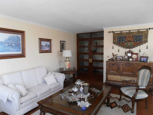 Hermoso Y Fino Departamento, Cercano Al Metro Manquehue