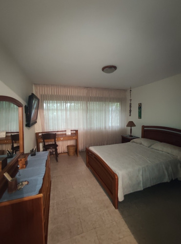 Imagen 11 de 30 de Bello Town House En La Arboleda
