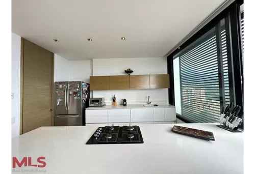 Ph Único En El Poblado Con Terraza Y Jacuzzi(mls#238783)