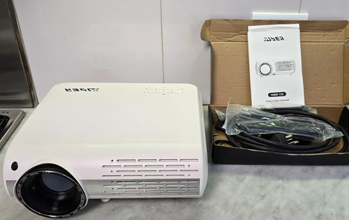 Proyector 1080p Proyector De Vídeo Hd Yaber 5000 Lúmenes Con Blanco (Usado)