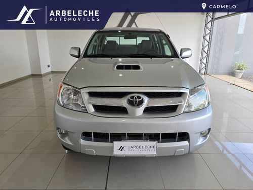 Toyota Hilux Srv 4x4 3.0 - Arbeleche