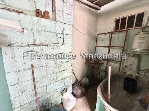 Maribel Morillo Asesor Inmobiliario De Rentahouse Vende Terreno Propio De 140m2 Ubicado En Zo9na Centro De Barquisimeto Lara