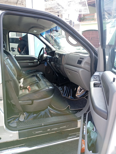 Ford F-250 4.2 Td Xlt Cab. Dupla 4p