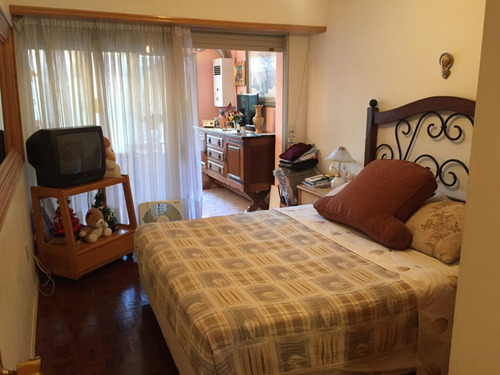 Imagen 14 de 19 de Único!! Tipo Casa Con Patio, Barbacoa Con Parrillero Exclusiva Y Cancha Deportes. Servicio 4 Garages!!